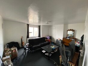 16 Melba Pl, Unit #3 in Pittsburgh, PA - Building Photo - Building Photo