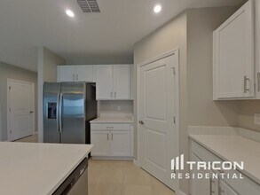 208 Garnet Ave in Kissimmee, FL - Building Photo - Building Photo