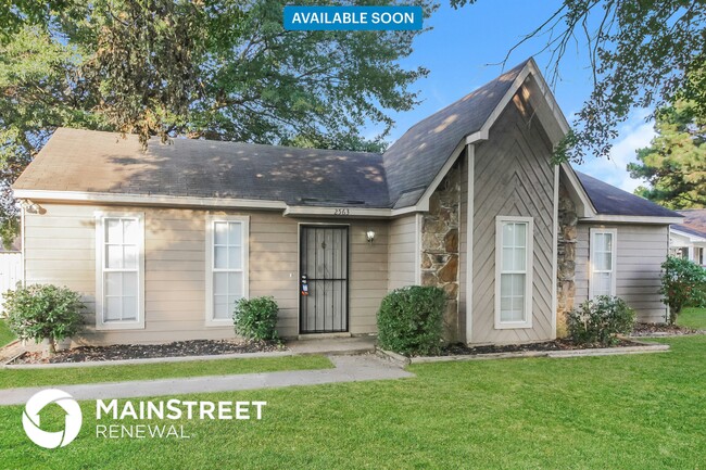 property at 2563 Country Trail Dr