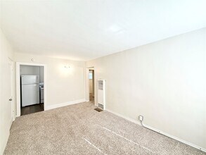 2717 Hadley St in Houston, TX - Building Photo - Building Photo
