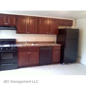 1805 N Calvert St in Baltimore, MD - Foto de edificio