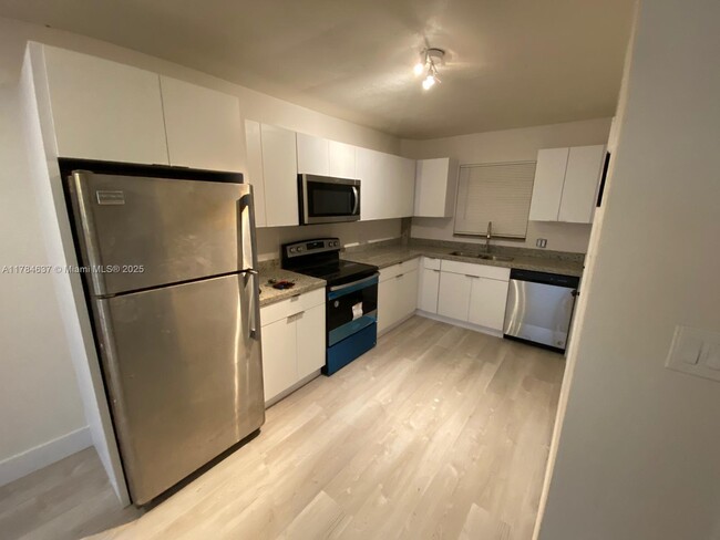 property at 1939 Jefferson St