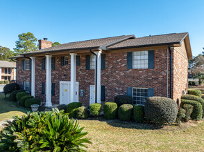 Whispering Pines at 1200 in Albany, GA - Foto de edificio - Building Photo