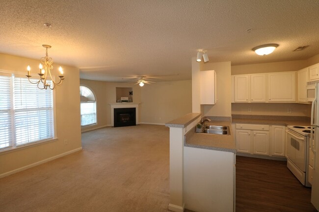 823 Scholastic Dr in Winston-Salem, NC - Building Photo - Building Photo