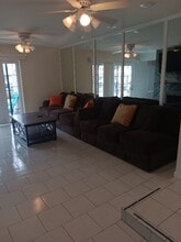 1675 AZ-95, Unit E2 in Bullhead City, AZ - Foto de edificio - Building Photo