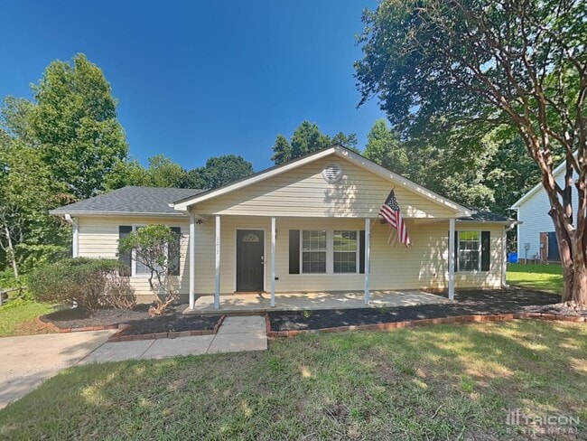 1217 Capps Hollow Dr in Charlotte, NC - Building Photo - Building Photo