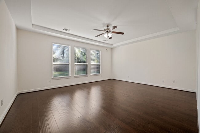 property at 4055 Woodland Meadow Dr
