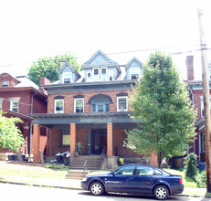 361 S Fairmount St in Pittsburgh, PA - Building Photo - Building Photo