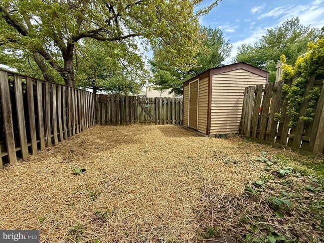 property at 112 Savannah Ct