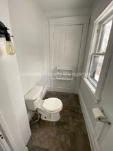 515 Village St in Kalamazoo, MI - Foto de edificio - Building Photo