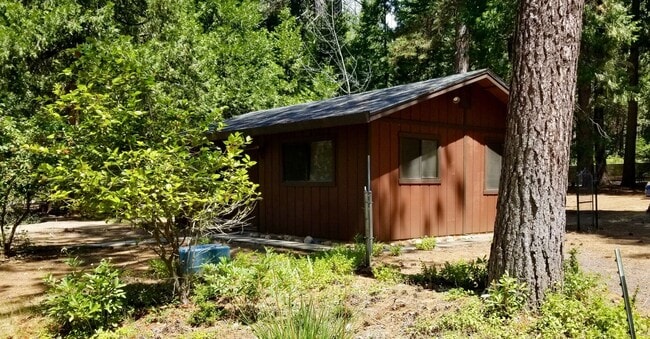 property at 5847 Silverleaf Dr