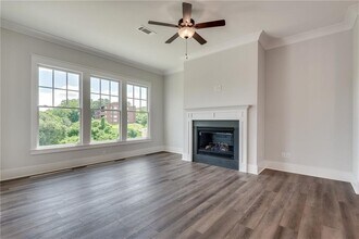 435 Maplewood Dr in Roswell, GA - Building Photo - Building Photo