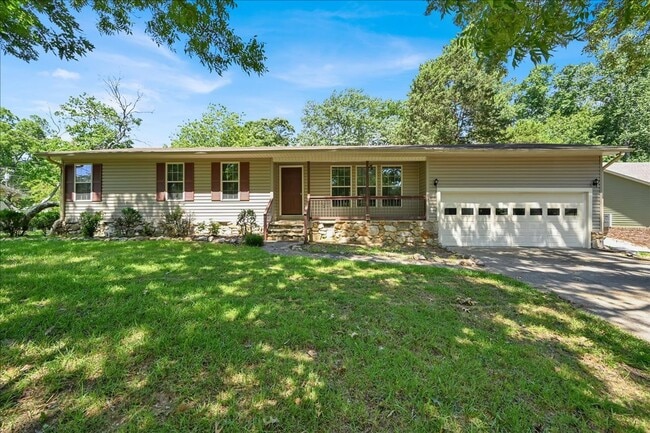 property at 1733 Northwest Dr NW