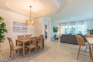 16903 Fairgrove Way in Naples, FL - Building Photo