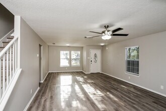 13319 Partridge Hill in San Antonio, TX - Building Photo - Building Photo