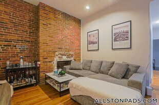 11 Gorham St, Unit 9 in Boston, MA - Building Photo