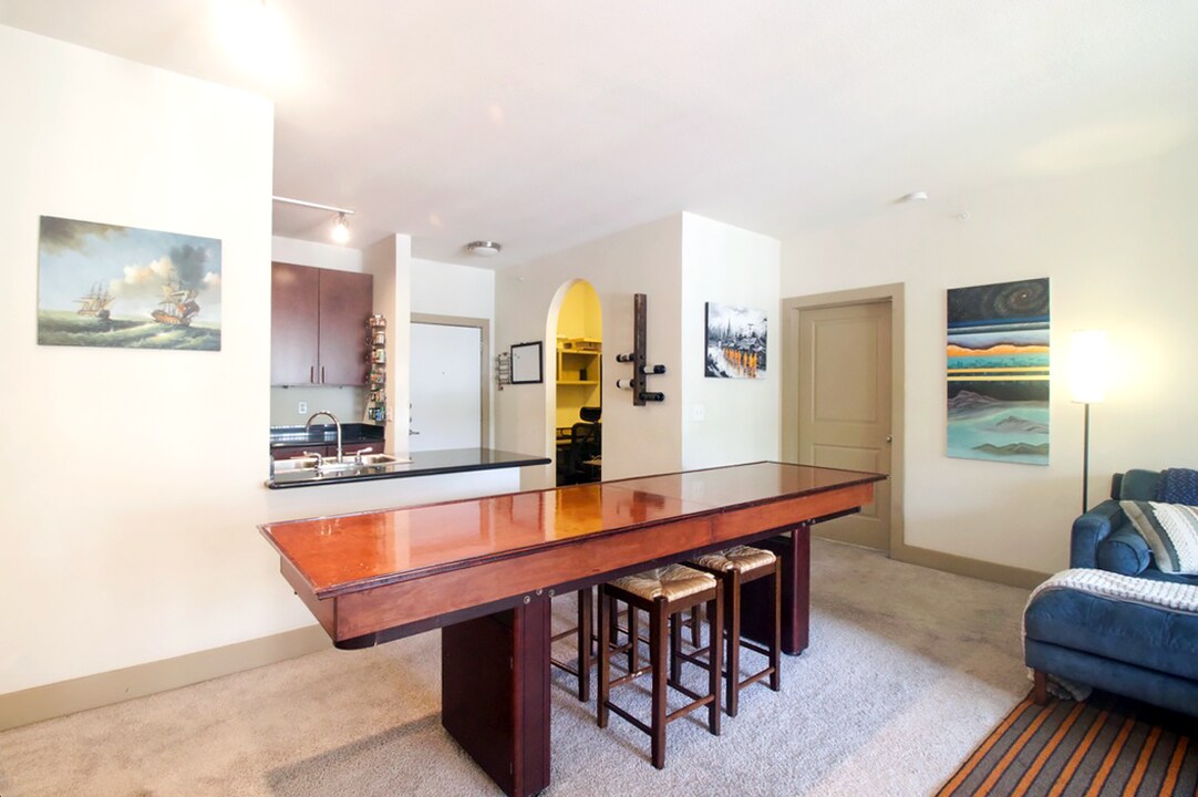 1003 E 9th St in Austin, TX - Building Photo