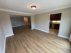 681 Overland Ave, Unit #1 in Cincinnati, OH - Building Photo - Building Photo