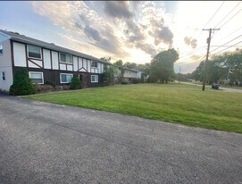 3996 S Schenley Ave, Unit 4 in Youngstown, OH - Building Photo