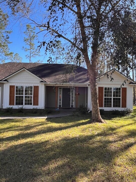 121 Boyette Rd in Lakeland, GA - Foto de edificio