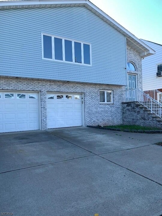 248 Outwater Ln in Garfield, NJ - Building Photo