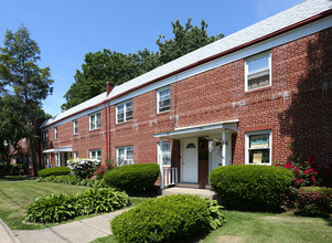 Lafayette Gardens in Wilkes-Barre, PA - Building Photo - Building Photo