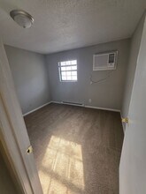 3011 Broadbay Dr in Winston-Salem, NC - Foto de edificio - Building Photo