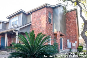 32 Chapel Hill Cir in San Antonio, TX - Building Photo - Building Photo