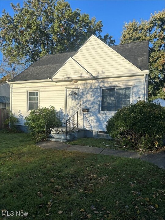 214 Gleason Ave in Akron, OH - Building Photo