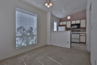Emerald Pointe Apartments in Tucson, AZ - Foto de edificio - Interior Photo