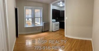 4265 W Addison St, Unit 1 in Chicago, IL - Building Photo