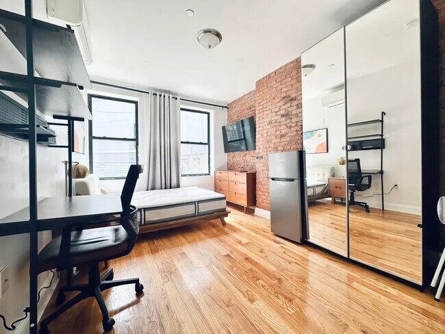 property at 56-52 Myrtle Ave