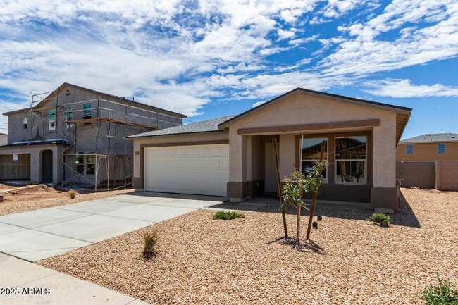 8500 W Coronado Dr in Arizona City, AZ - Building Photo - Building Photo