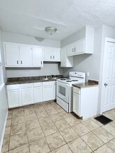 2227 Homestead Dr in Columbus, OH - Building Photo - Building Photo