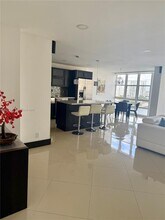 2017 S Ocean Dr in Hallandale Beach, FL - Building Photo - Building Photo