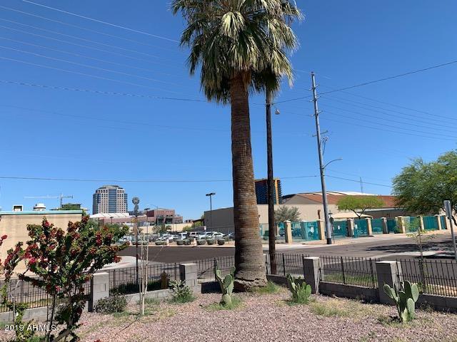 702 S 1st St in Phoenix, AZ - Building Photo - Building Photo