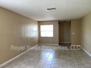 726 Zella Ln in Lakeland, FL - Building Photo - Building Photo