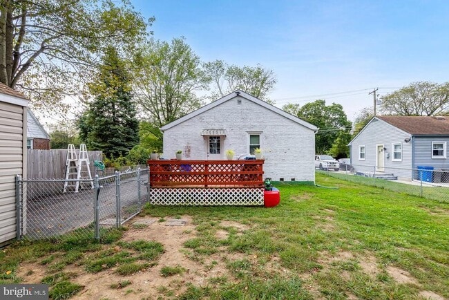 property at 33 E Clinton St