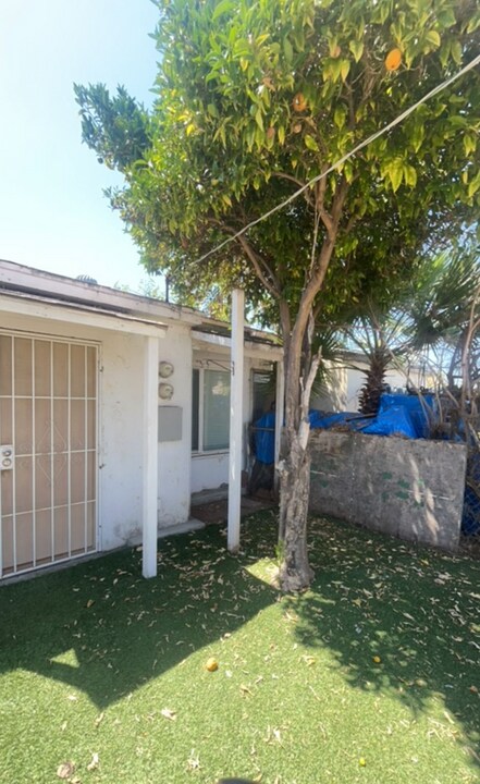 931-933 Florida St in Imperial Beach, CA - Building Photo