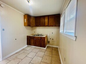 6283 Pontotoc St in Baton Rouge, LA - Foto de edificio - Building Photo