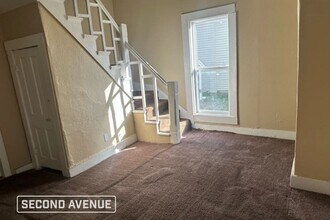 1643 Columbia Ave in Indianapolis, IN - Foto de edificio - Building Photo