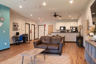 1500 N Ruddell St in Denton, TX - Building Photo - Building Photo
