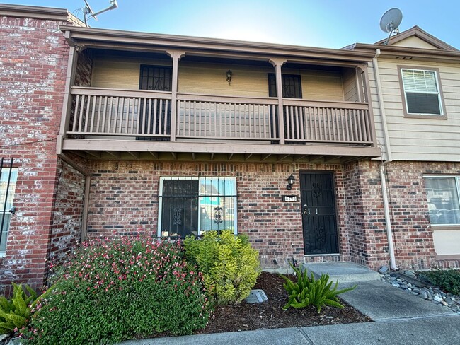 property at 4196 Savannah Ln