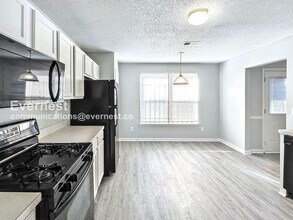 2766 High Tide Dr in College Park, GA - Building Photo - Building Photo