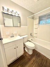300 Ives Ln in Dayton, OH - Building Photo - Building Photo