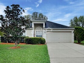 3510 Trapnell Grove Loop in Plant City, FL - Building Photo