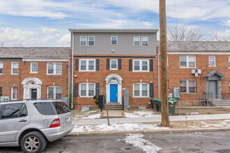 1622 18th St SE in Washington, DC - Foto de edificio - Building Photo