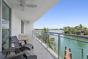 9400 W Bay Harbor Dr, Unit # 302 in Bay Harbor Islands, FL - Building Photo