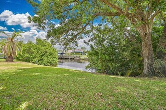 15080 Riverbend Blvd in North Fort Myers, FL - Building Photo - Building Photo
