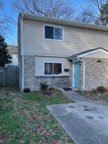 3217 Dunkirk Ave in Norfolk, VA - Building Photo